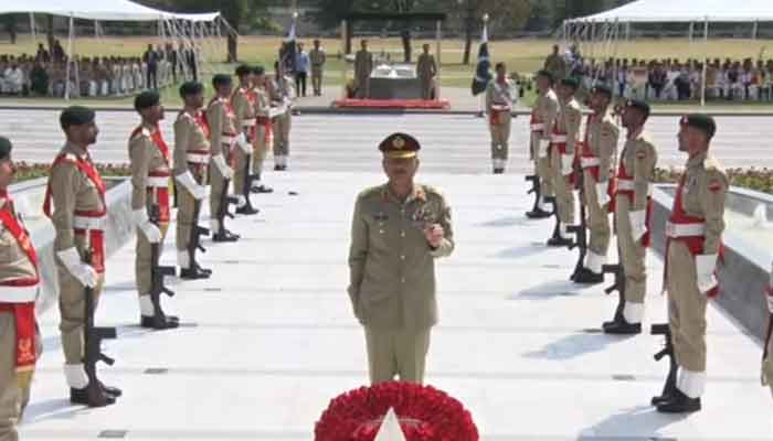Chief of Army Staff General Asim Munir at the Martyrs monument at the GHQ during the ceremony held in connection with Youm-e-Takreem Shuhada-e-Pakistan. — Screengrab/Geo News