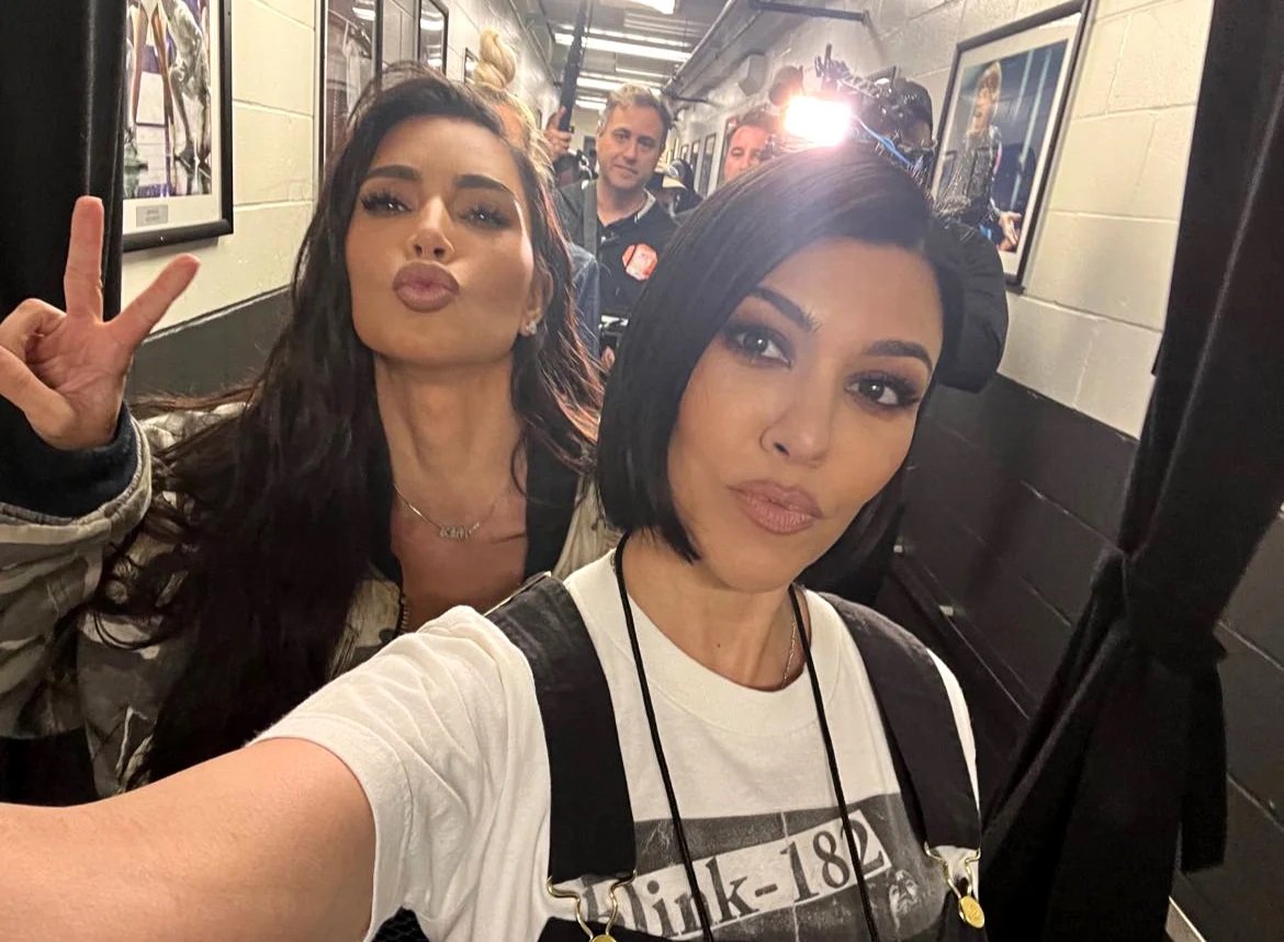 Season 3 of the reality show The Kardashians premiered on May 25. Kim and Kourtney Kardashian