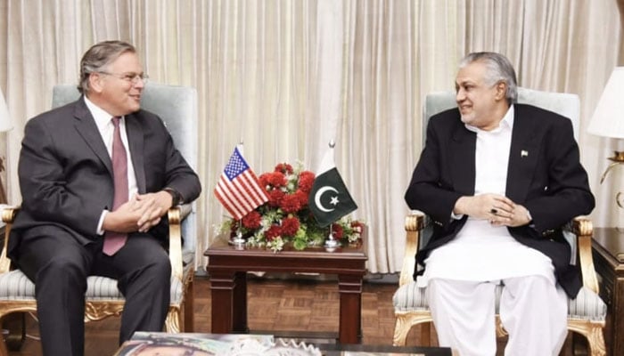 US Ambassador to Pakistan Donald Blome calls on Finance Minister Ishaq Dar on May 26, 2023. — Finance Division