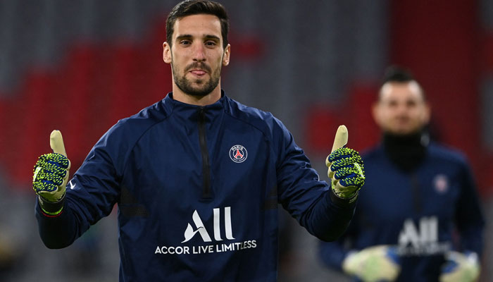 PSGs goalkeeper Sergio Rico gives the thumbs up during warm-up prior to the UEFA Champions League quarter-final between FC Bayern Munich and PSG in Munich. — AFP/File