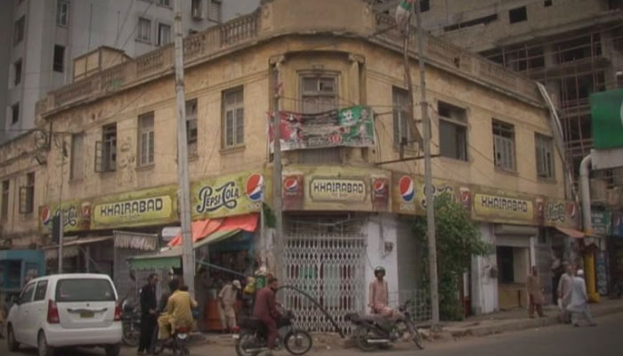 The facade of an Irani cafe in Karachi. — Author