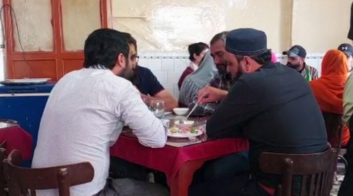 Exploring Karachi's disappearing Iranian cafes
