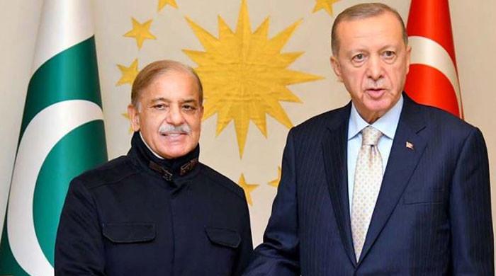 PM Shehbaz congratulates Erdogan on his re-election as president