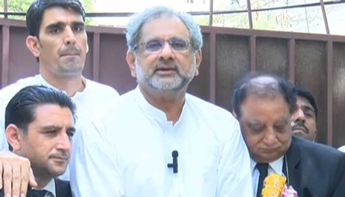 PML-N leader Shahid Khaqan Abbasi speaking to media in Karachi, on May 30, 2023, in this still taken from a video. — Geo News