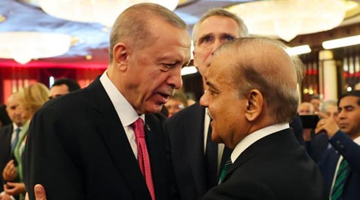 Başbakan Şahbaz, Cumhurbaşkanı Erdoğan’ın yemin törenine katıldı