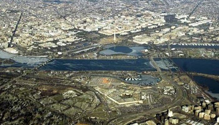 An aerial view of Washington D.C., January 28, 2005, features the major landmarks of the US capital. At bottom center is the Pentagon in Arlington, Virginia, cutting through the middle is the Potomac River, at center is the Washington Monument and towards top right is the US Capitol.—Reuters