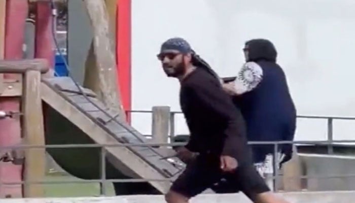 Knife-wielding Syrian refugee stabs people at France playground.—Screengrab/Twitter