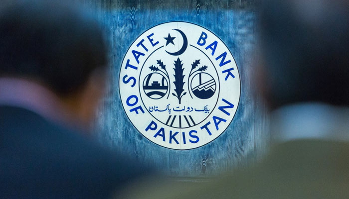 The emblem of the State Bank of Pakistan during a news conference in Karachi, Pakistan, on Monday, January 23, 2023. &mdash; Bloomberg