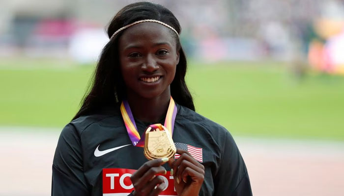 Tori Bowie of the US (Gold) poses with her medal in London Stadium, London, Britain. Reuters/File