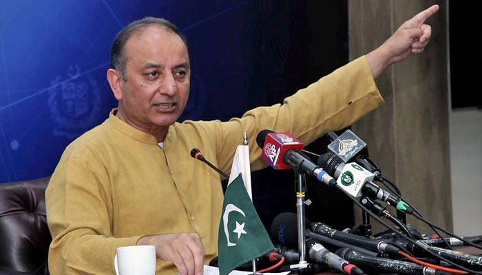 Minister of State for Petroleum Dr Musadik Malik addresses a press conference at PID Media centre in Islamabad on March 6, 2023. — APP
