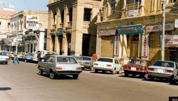 An undated photograph of Karahis Zaibunnisa Street in the 1980s. — Facebook/Old Karachi