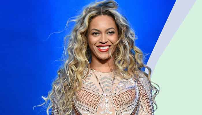 Beyoncé fans ecstatic reaction to her song caught on camera