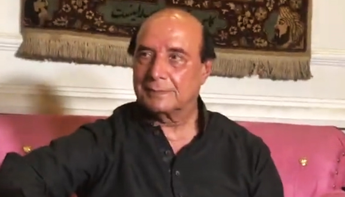 Former Punjab governor Latif Khosa speaks following the gun attack at his residence, in this still taken from a video. — YouTube/Geo News Live