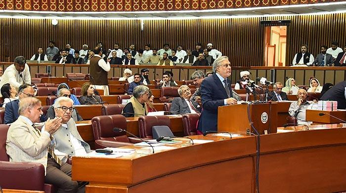 'Unrealistic': PPP accuses PML-N of pushing populist budget ahead of elections