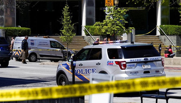 Police deploy at the scene of a mass shooting outside a place where a mass shooting took place in downtown Louisville, Kentucky, US. — Reuters/File
