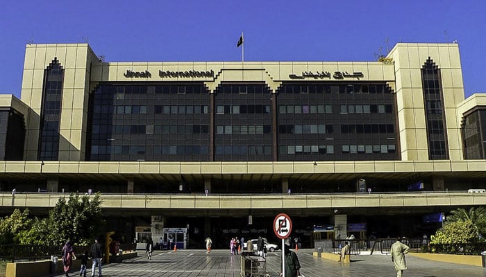 Three international flights skip customs at Karachi Airport