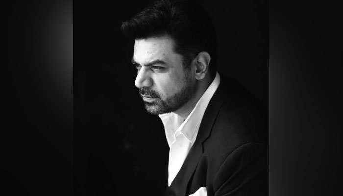 Vasay Chaudhry hosts comedy show on private TV channel. — Twitter/vasaych