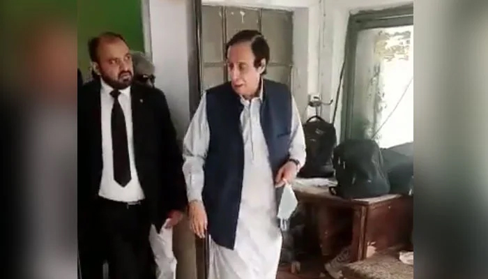 PTI President Pervez Elahi appears before an anti-corruption court. — Twitter/ MurtazaViews/File