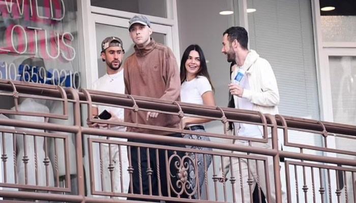 Kendall Jenner beams while enjoying dinner date with rumoured boyfriend