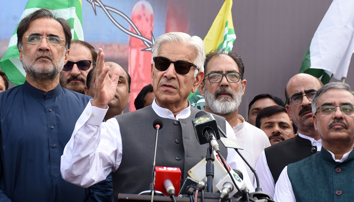 Federal Defence Minister Khawaja Asif addresses people on eve of Youm e Istehsal to show solidarity with the people of Kashmiri at Constitution Avenue in Islamabad on August 5, 2022. — online