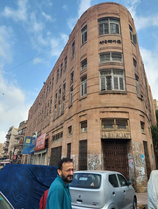 The Sarnagati building at Pakistan Chowk. — Photo by author