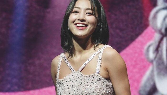 Nayeon became disappointed after hearing the answer as she wished to get the surgery in the future