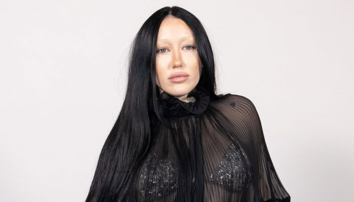 Noah Cyrus announces her engagement to boyfriend Pinkus