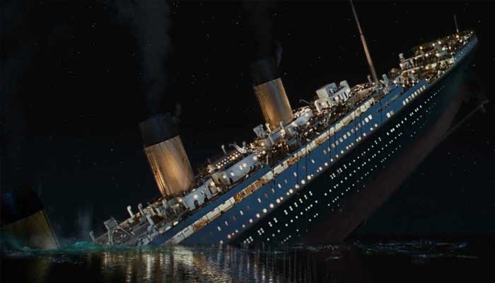 Students and fans of Titanic actor Lew Palter mourn his death
