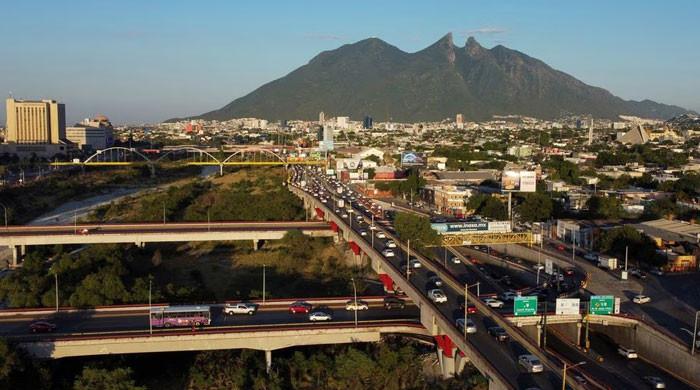 Over 100 die as Mexico reels under extreme heat: health ministry