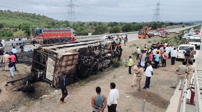 25 killed, 8 injured as bus catches fire in India