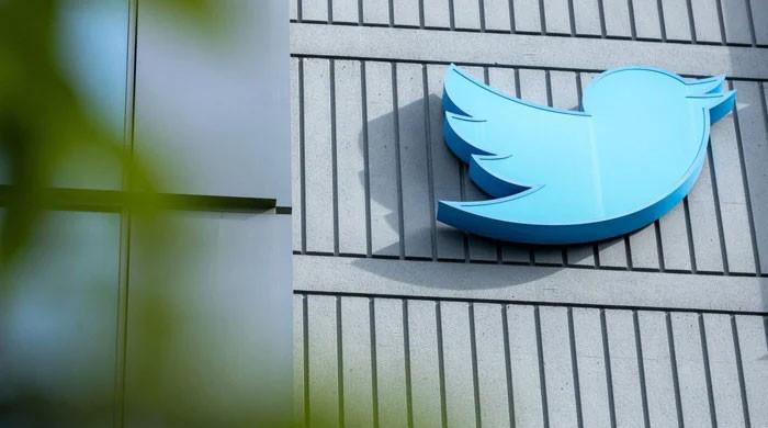 Twitter down globally as thousands of users complain of issues with ...