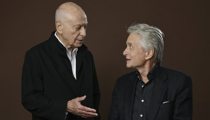 Michael Douglas and Alan Arkin both worked in Netflixs series The Kominsky Method