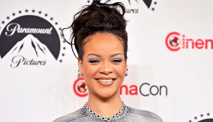 Rihannas enjoys snow cones in the Caribbean with A$AP Rocky