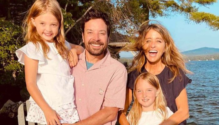 Jimmy Fallons rare family photo, laughter and love on display