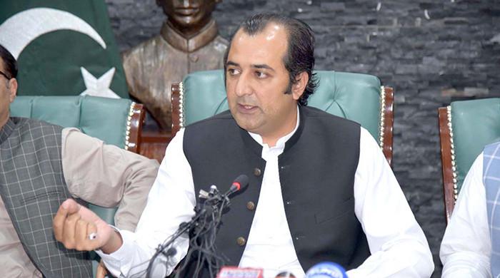 GB CM Khalid Khursheed disqualified in fake degree case