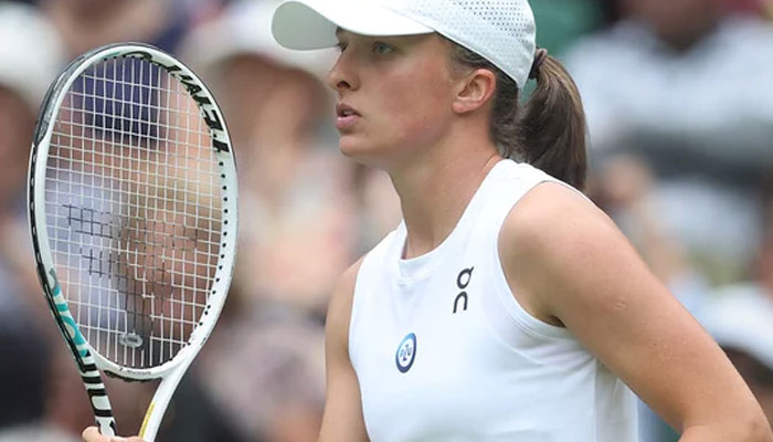 Inga Swiateks continued to dominate with a straight sets win over Martic. Twitter/Eurosport