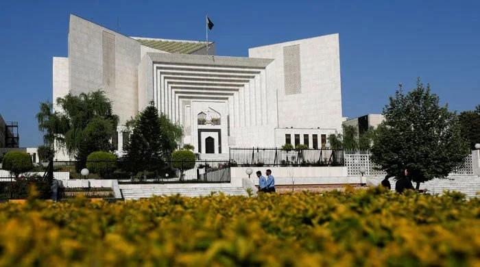Arresting accused from court premises unlawful: SC
