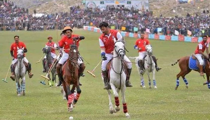 Match in progress during the Shandur Polo Festival 2023. — Provided by the reporter