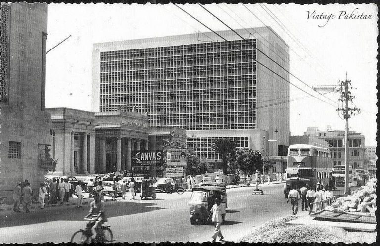 A photograph of the I I Chundrigar Road in Karachi from the 1950s. — Vintage Pakistan