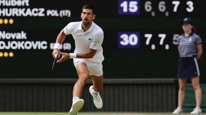 Jogo entre Djokovic e Hurkacz em Wimbledon é suspenso neste domingo; saiba  mais