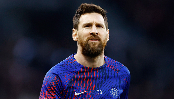 Football Football - Ligue 1 - Angers v Paris Saint Germain - Paris Saint Germain Lionel Messi during pre-match training at Stade Raymond Koppa, Angers, France - April 21, 2023. - Reuters