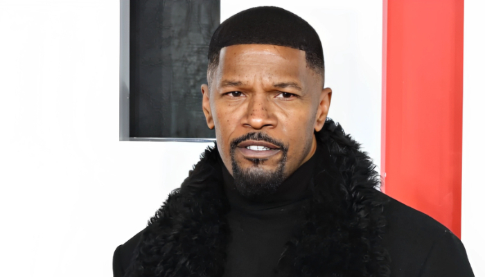 Jamie Foxx astonishes Chicago resident by recovering her lost purse, woman says he is strong and well