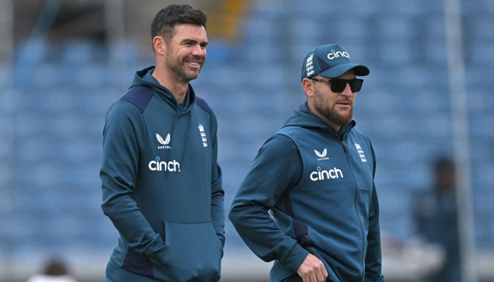 James Anderson is back in the England XI for the fourth Ashes Test in Manchester.—Twitter@cricbuzz