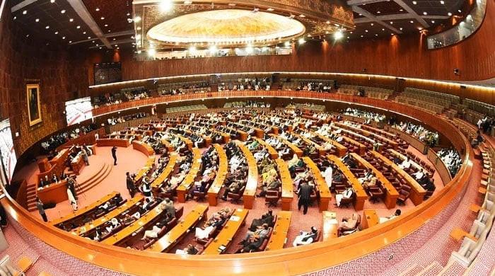 PPP, PML-N 'agree to dissolve National Assembly' on August 8