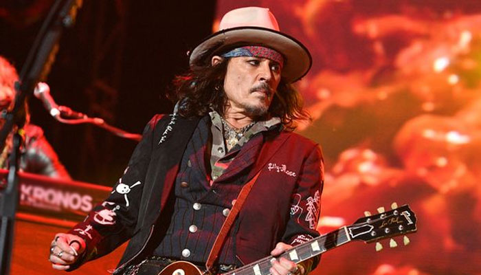 Johnny Depp leaves fans concerned