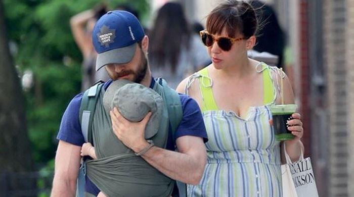 Daniel Radcliffe shares thoughts on being 'dad'