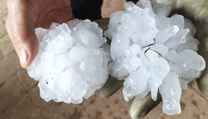 This image shows the size of the pieces of ice from the hail storm, bigger than a humans palm. — Twitter/@severeweatherEU