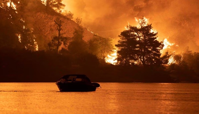 Flames rise as a wildfire burns in the village of Limni, on the island of Evia, Greece, August 6, 2021.— Reuters/File