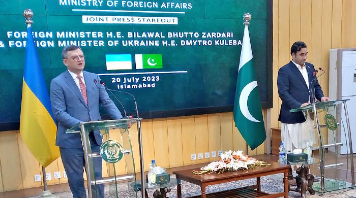 Russian journalist asks FO about Pakistan's aid to Ukraine