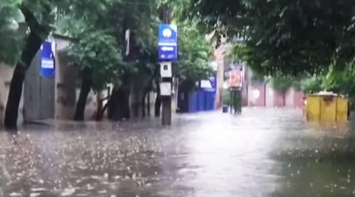 City admin spins into action after rains again wreak havoc across Lahore